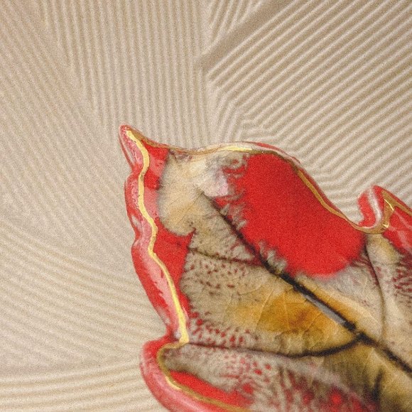 Vintage Handmade Ceramic Autumn Leaf Brooch Pin - Picture 3 of 8